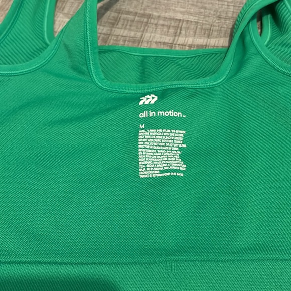 target seamless all in motion sports bra tank - Picture 3 of 4